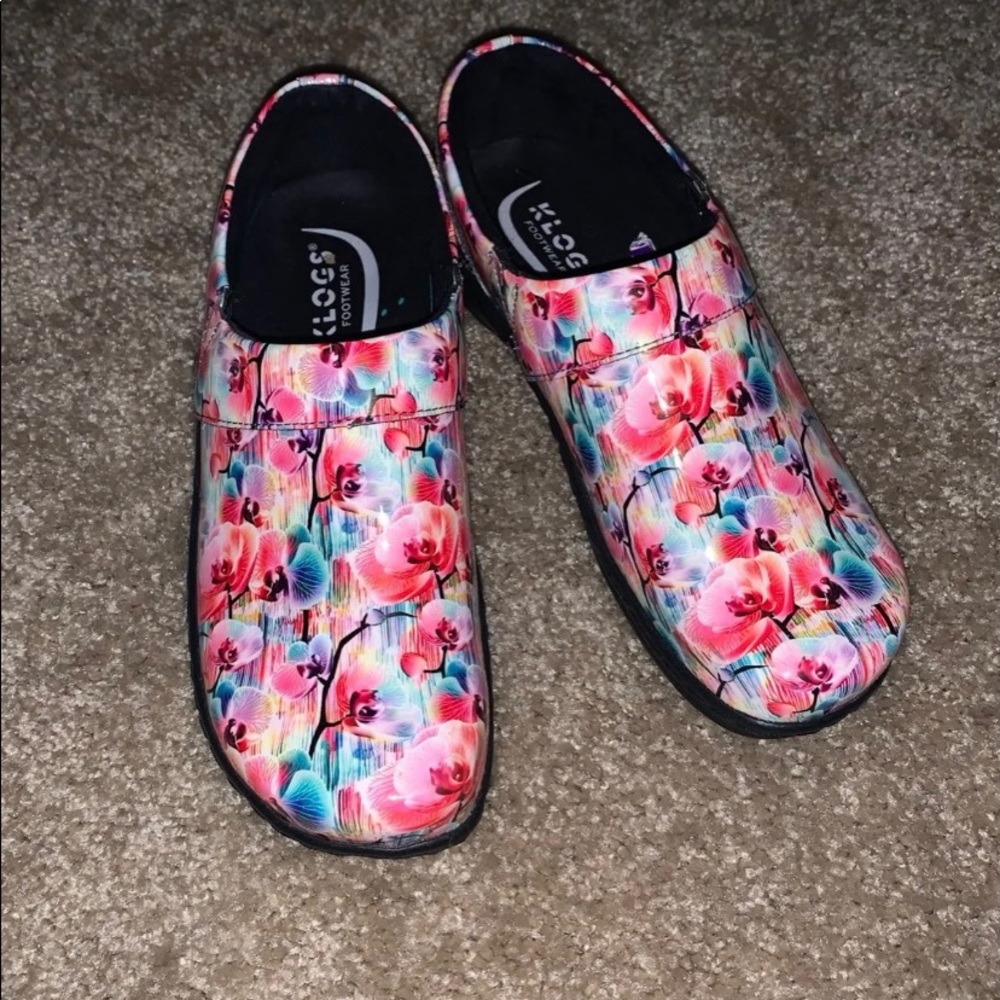 Pink floral Nursing Klogs